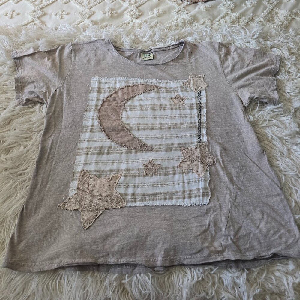 Jaded Gypsy "Gypsy Moonlight" appliqued tee